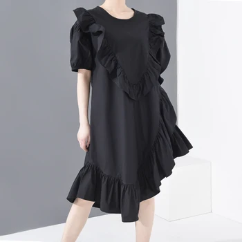 [EAM] kobiety czarne falbanki nieregularne temperament strój nowy okrągły dekolt z krótkim rękawem luźny krój moda wiosna lato 2021 1U38701
