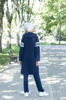 Eofashion Islamski Ręka W Paski Z Długim Rękawem Sweatwear Bawełna Ciemno-Niebieski Odzież Sportowa Hidżab Z Kapturem I Spodnie Szeroki Zakres Rozmiarów Kobiet
